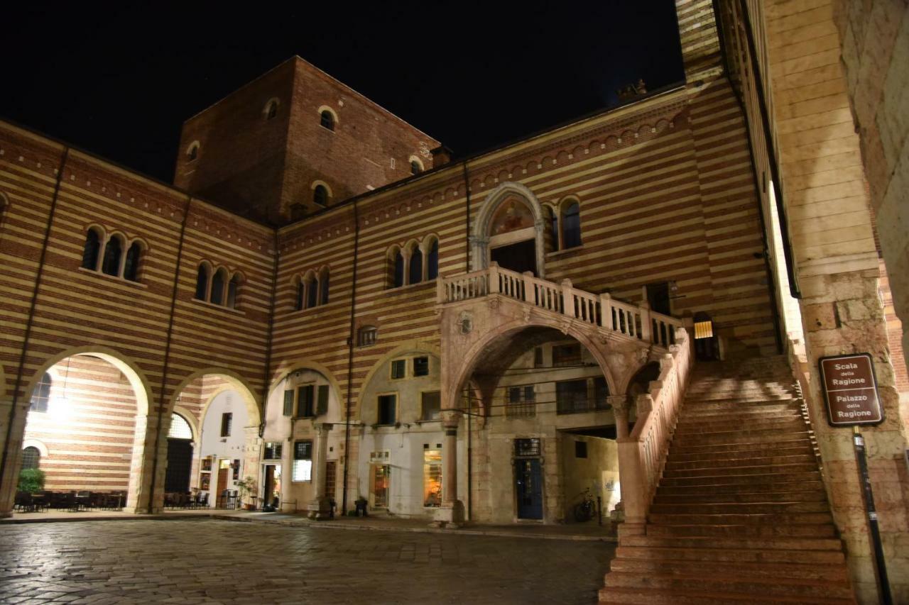 Corte Graziella Castel d'Azzano Eksteriør bilde